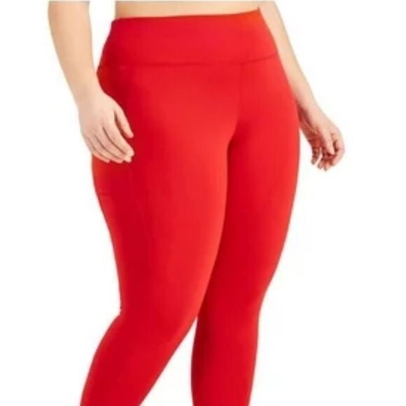 ID Ideology Women's Compression High-Waist
Side-Pocket 7/8 Length Leggings, Red - Picture 8 of 10